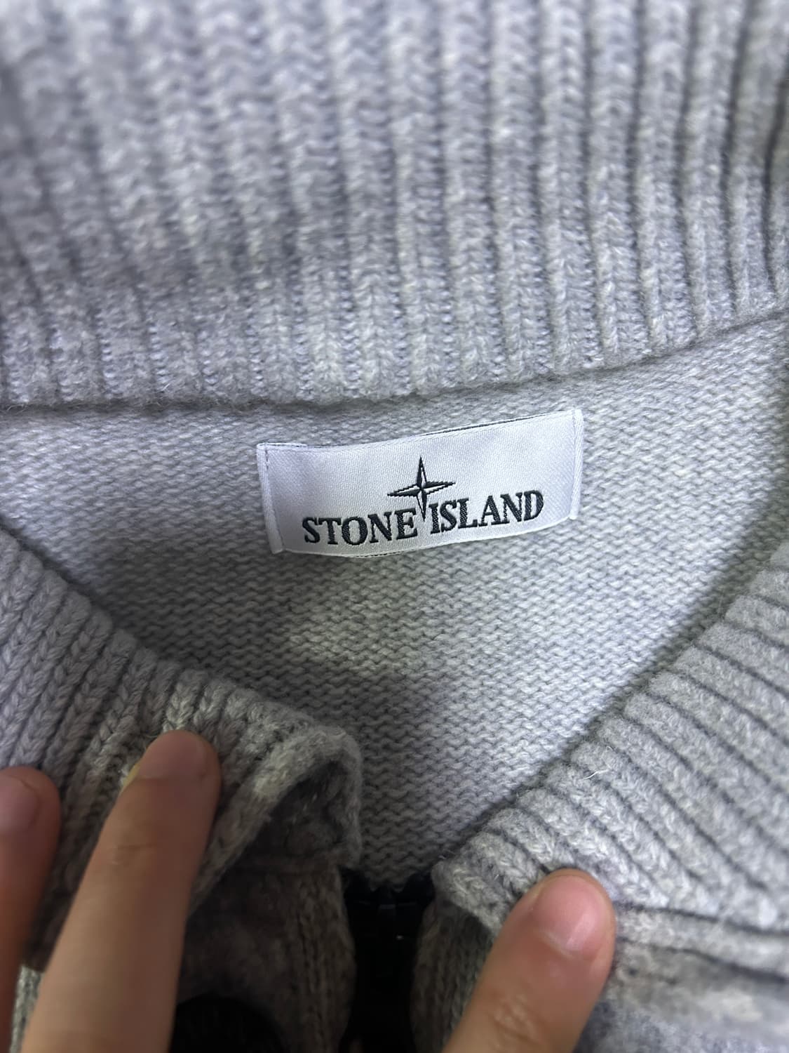 [새상품급, L] 스톤아일랜드 램스울 니트 집업 가디건 상품이미지2