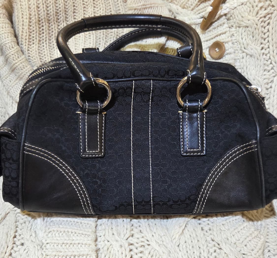 코치 로고패턴 블랙 토트백 상품이미지2