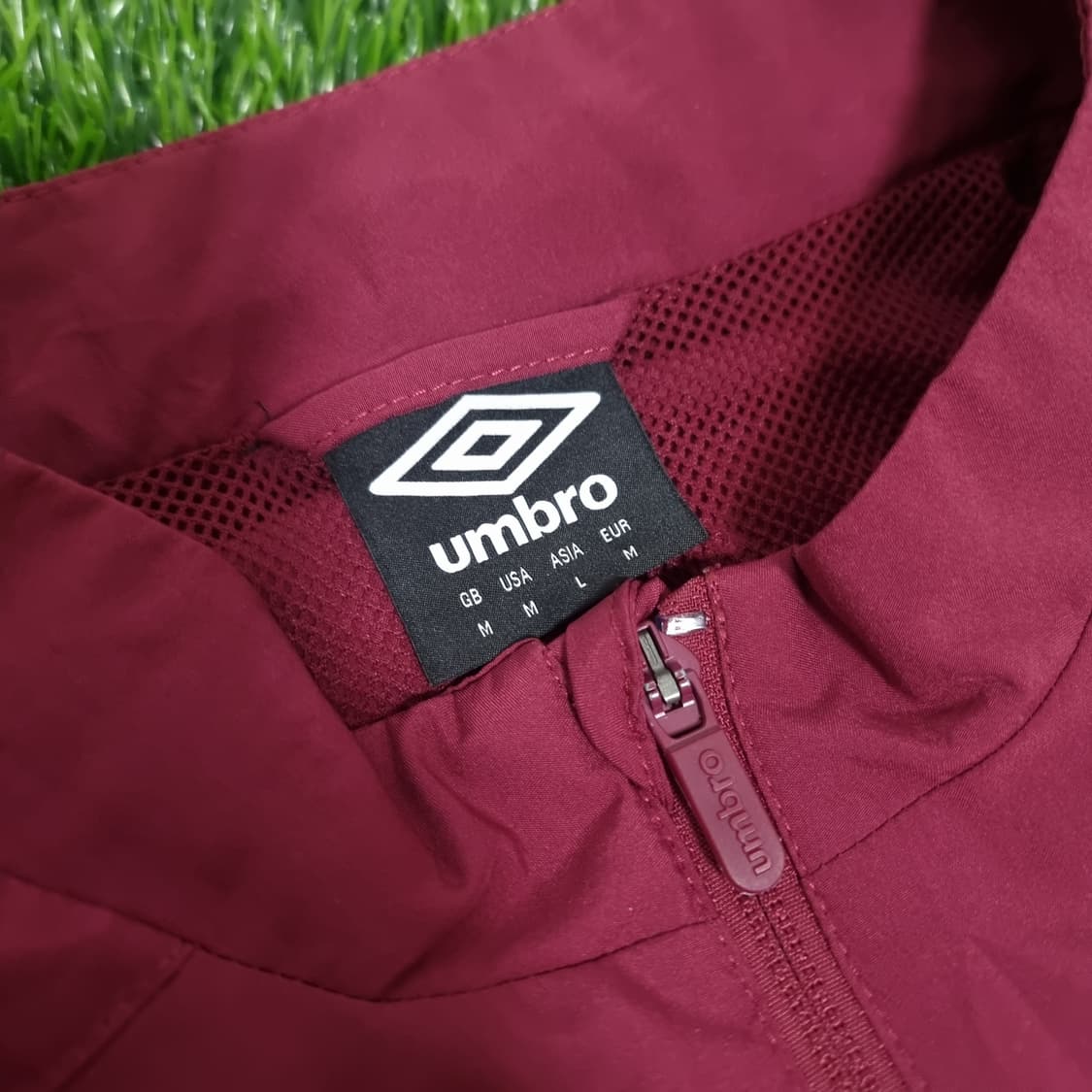 15-16시즌 웨스트햄 엄브로 자켓 상품이미지5