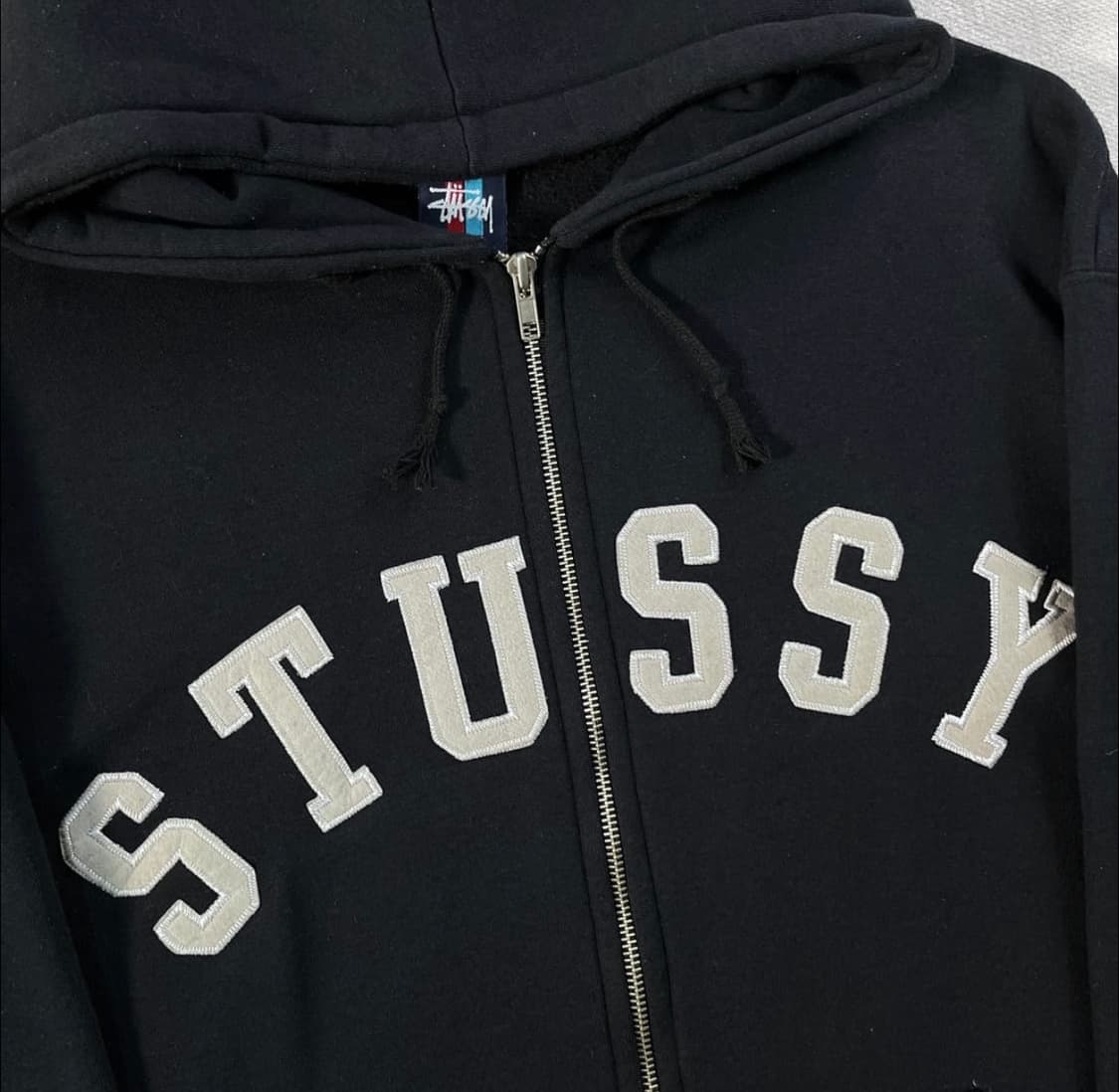 105 스투시 90s 아치로고 후드집업 상품이미지2