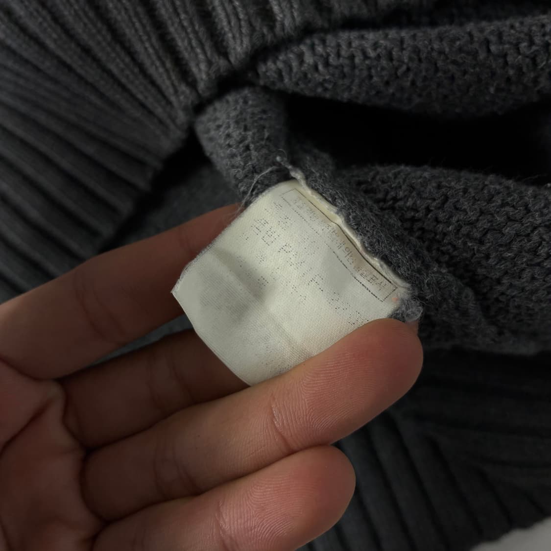 Polo  폴로 랄프로렌 자수 코튼 다크그레이 브이넥 니트   상품이미지5