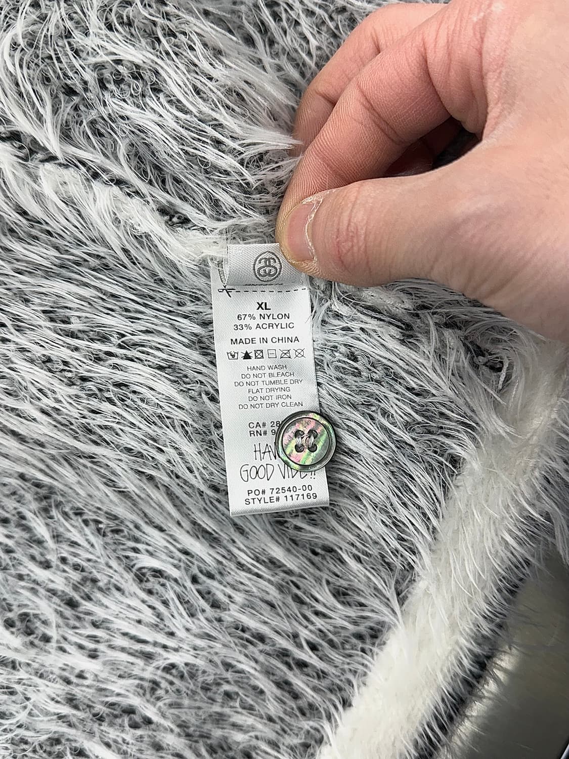 스투시 23fw 헤어리 플래드 가디건 화이트 상품이미지9