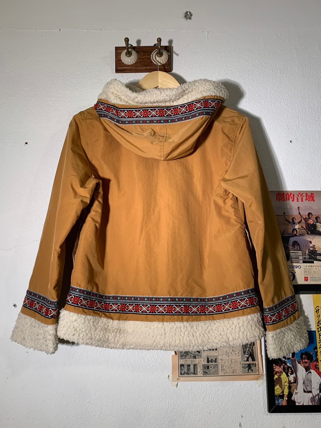 빔즈보이 플라워 자수 보아 후드집업 상품이미지6