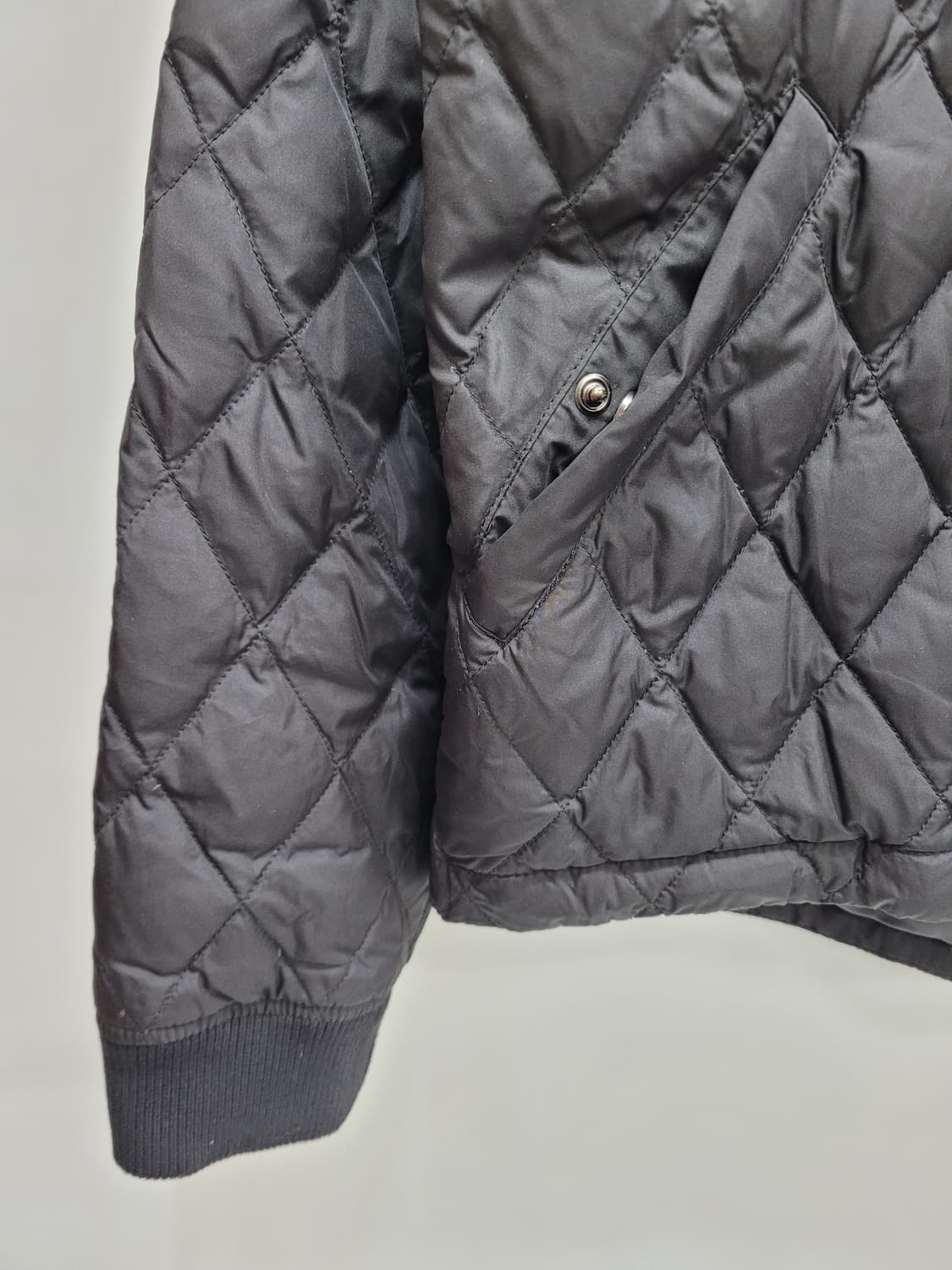 BENETTON 22FW 베네통 덕다운 퀼팅 숏패딩 점퍼 / 여 42  상품이미지5