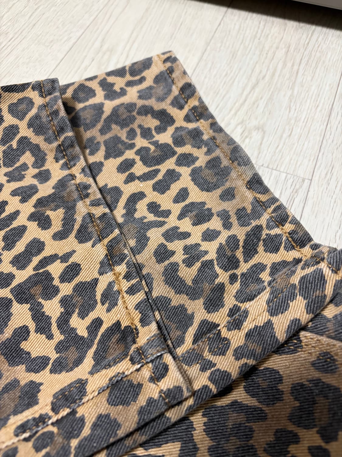 앤더슨벨 레오파드 카펜터 데님 팬츠 apa812m(BEIGE) 30사이즈 상품이미지5