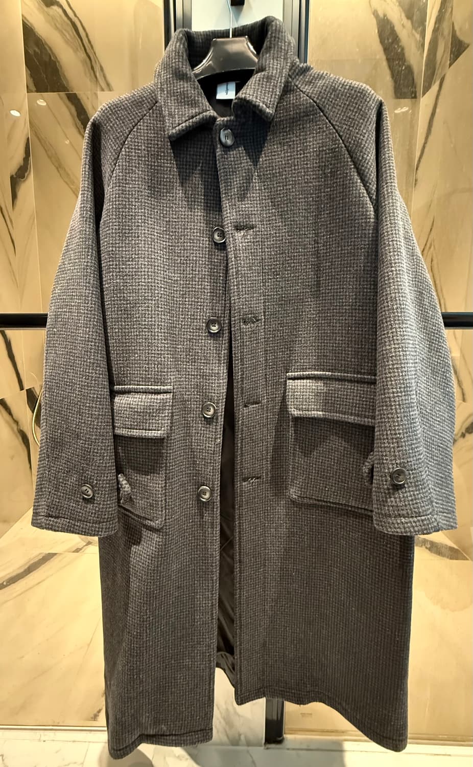 어반디타입 차콜 체크 발마칸 코트 상품이미지2