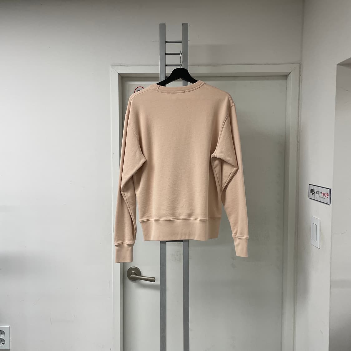 아크네스튜디오 핑크 맨투맨 XS(W) 상품이미지7