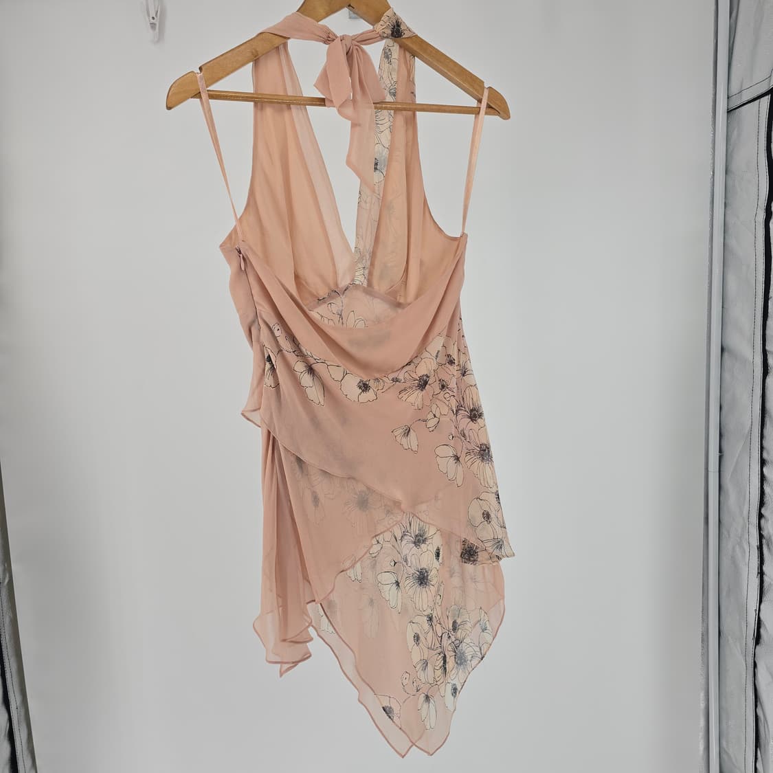 BCBG MAXAZRIA 실크 홀터넥 블라우스 상품이미지9