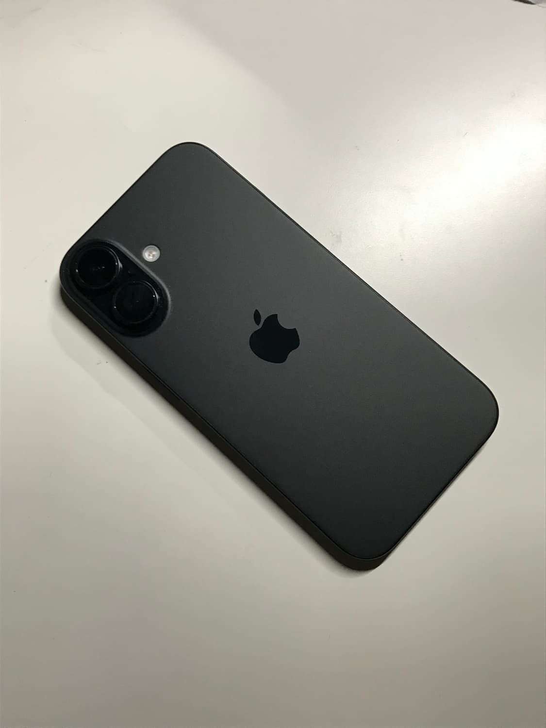 아이폰16 블랙 256GB 상품이미지2