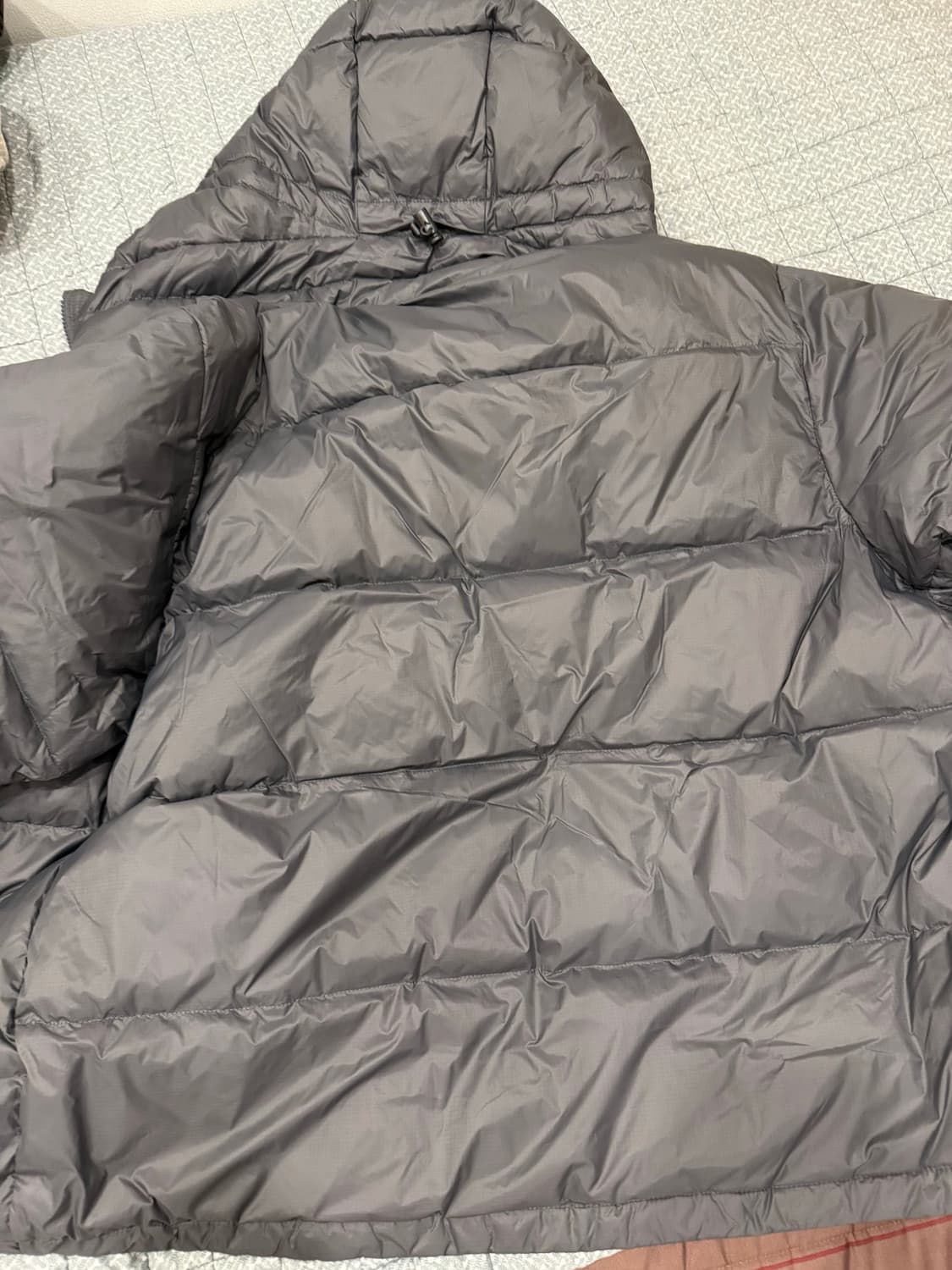 아웃스탠딩 마운틴 다운 파카(차콜) 상품이미지3