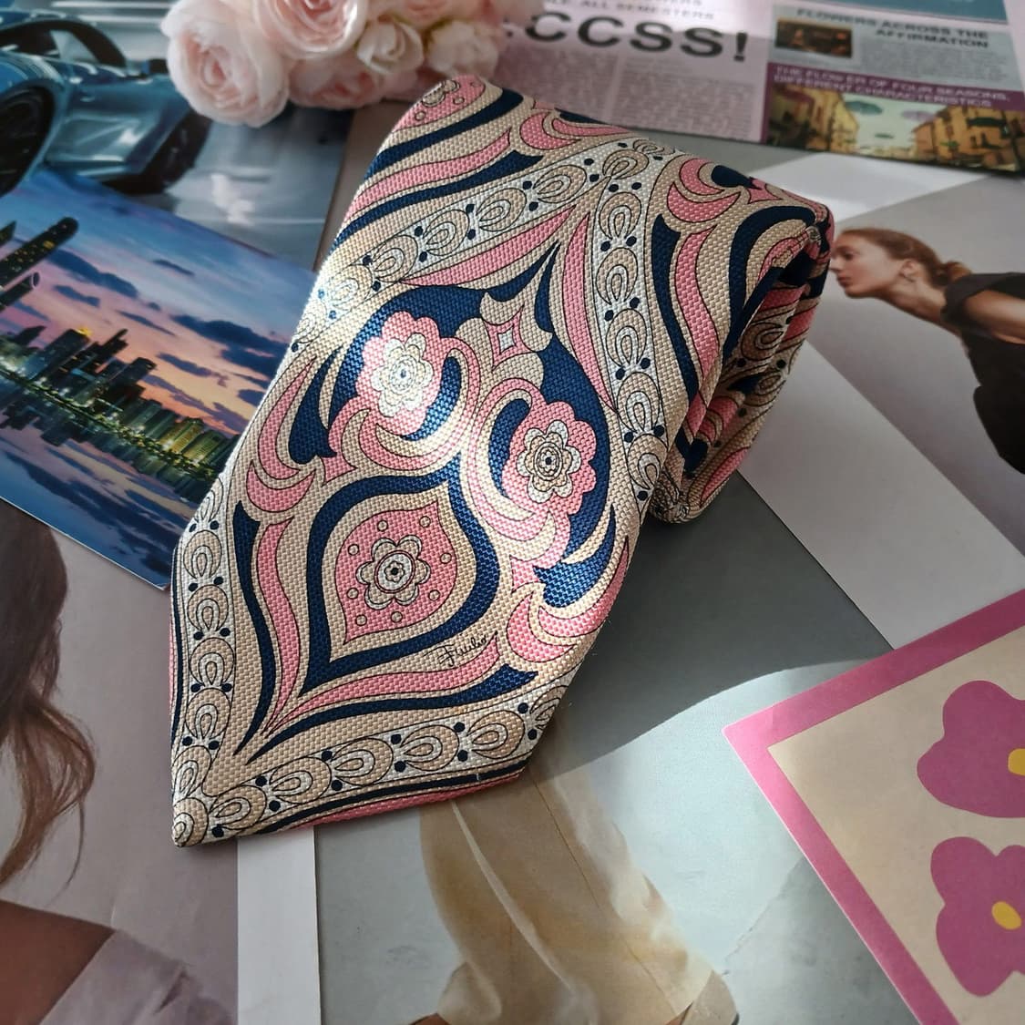 에밀리오 푸치 실크 핑크 플로럴 넥타이 9.2cm A등급 A18994
 상품이미지1