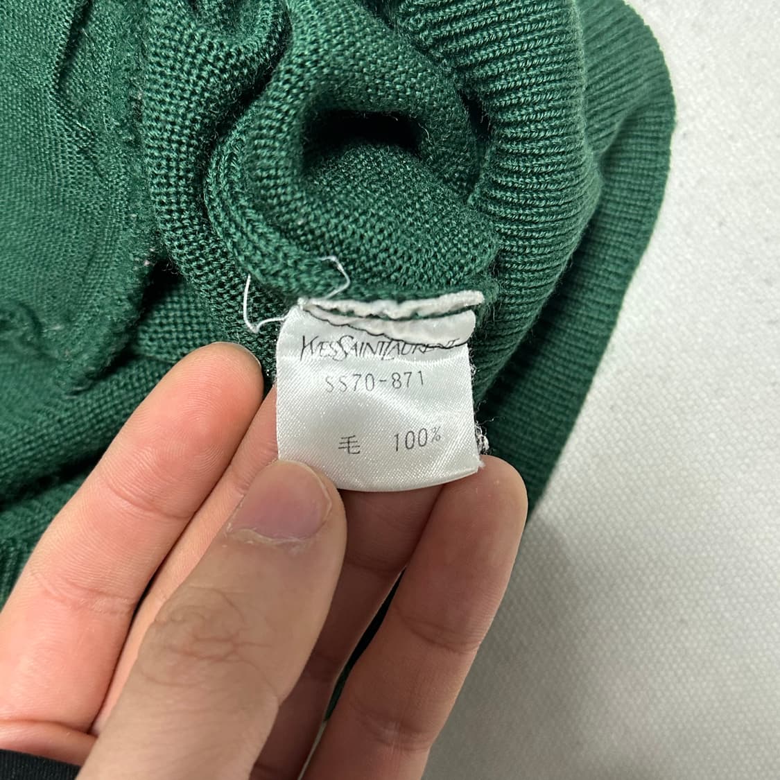 L 입생로랑 브이넥 그린 울 가디건 상품이미지5