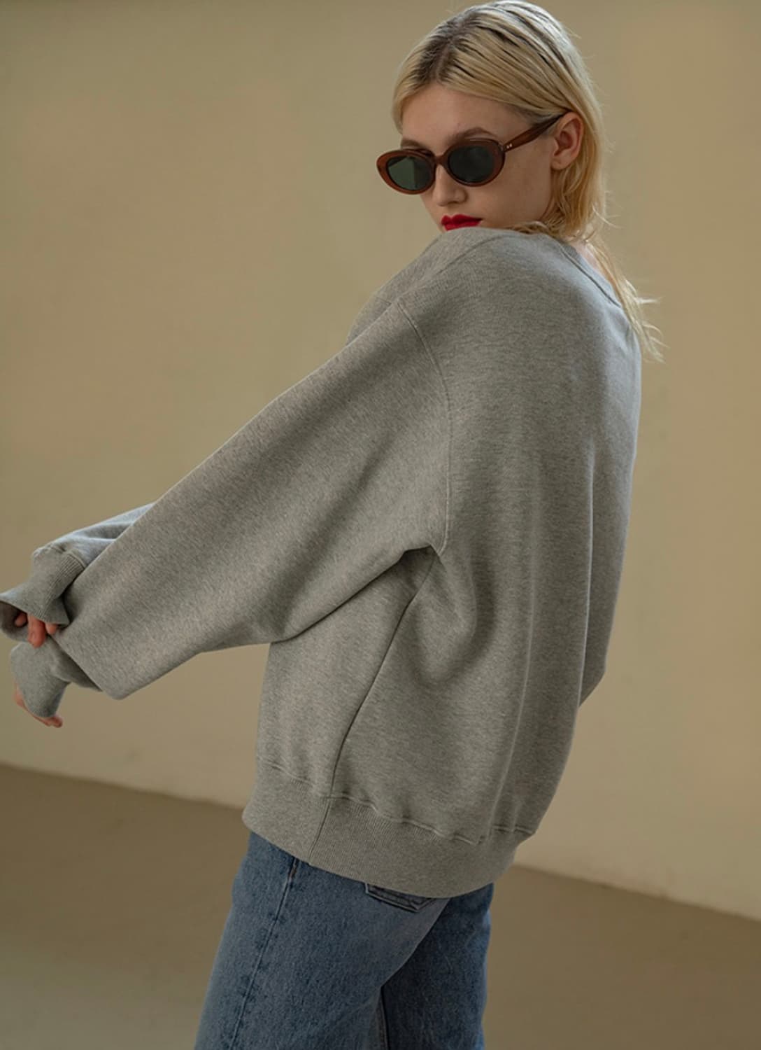 siyazu 그레이 스웻셔츠 상품이미지2