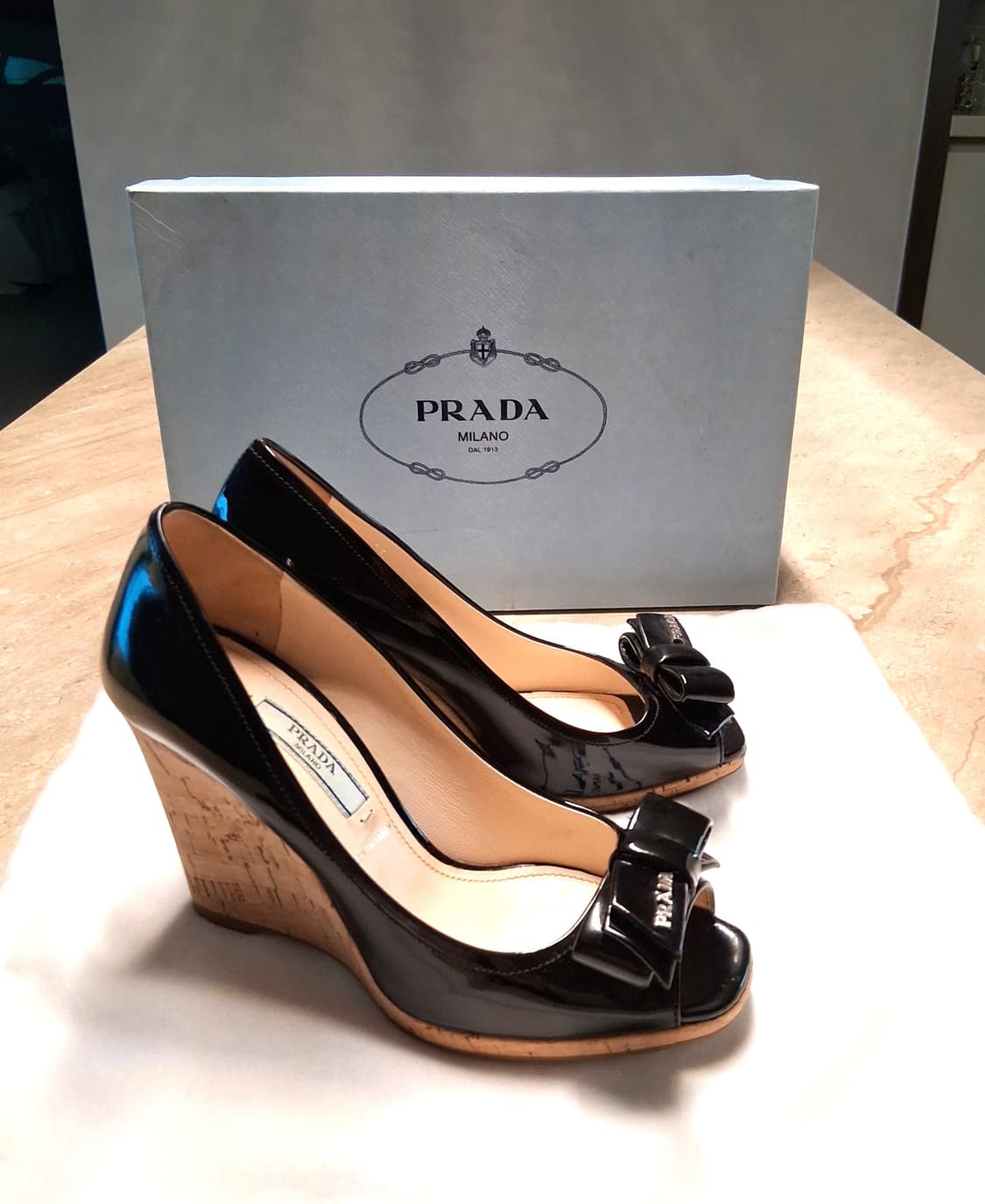 프라다 PRADA 페이턴트 리본 오픈토 웨지힐 / 사이즈 35 상품이미지2