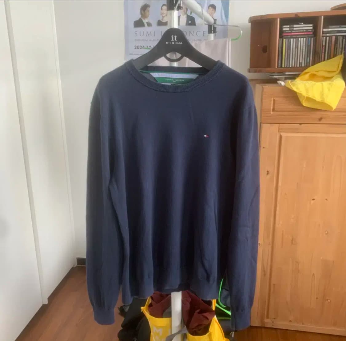 타미힐피거 네이비 라운드 니트 100 상품이미지1