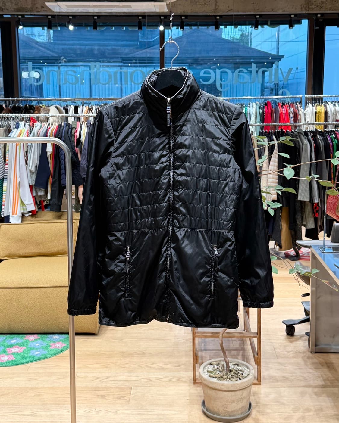 프라다 블랙 나일론 자켓  상품이미지1