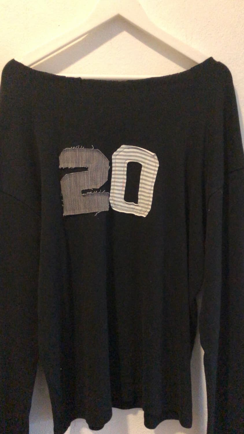 𓊆veinte made𓊇 patch long sleeve 상품이미지1