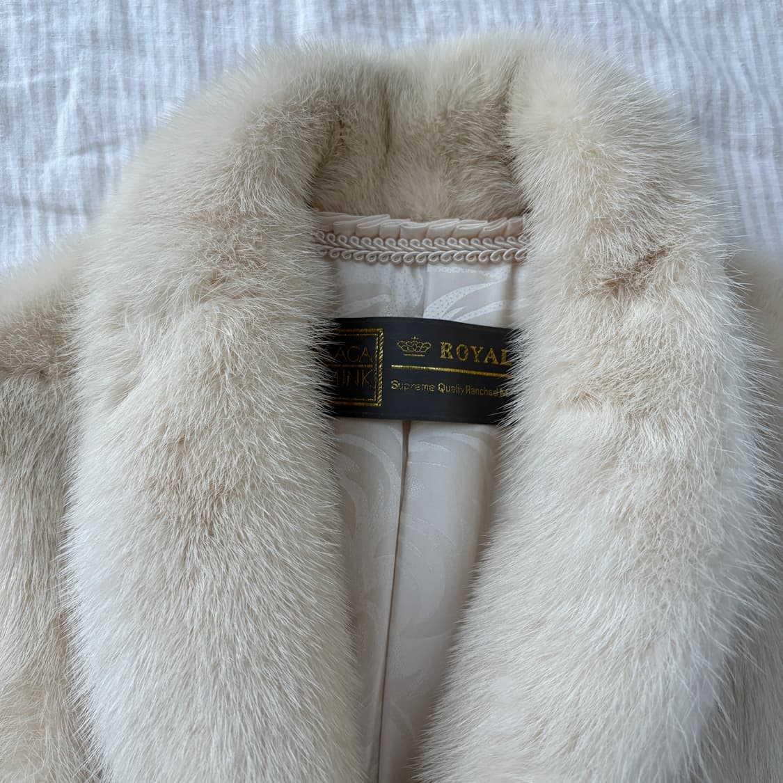  ▫️Saga Mink Gold Label Vest 상품이미지9