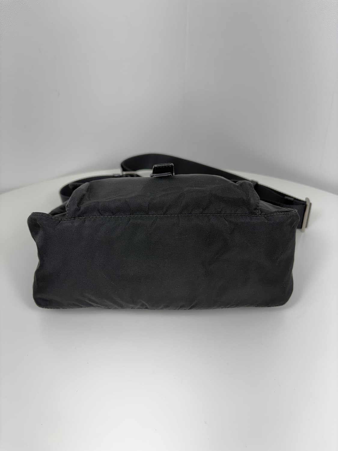 프라다 나일론 크로스백 메신저백 상품이미지6