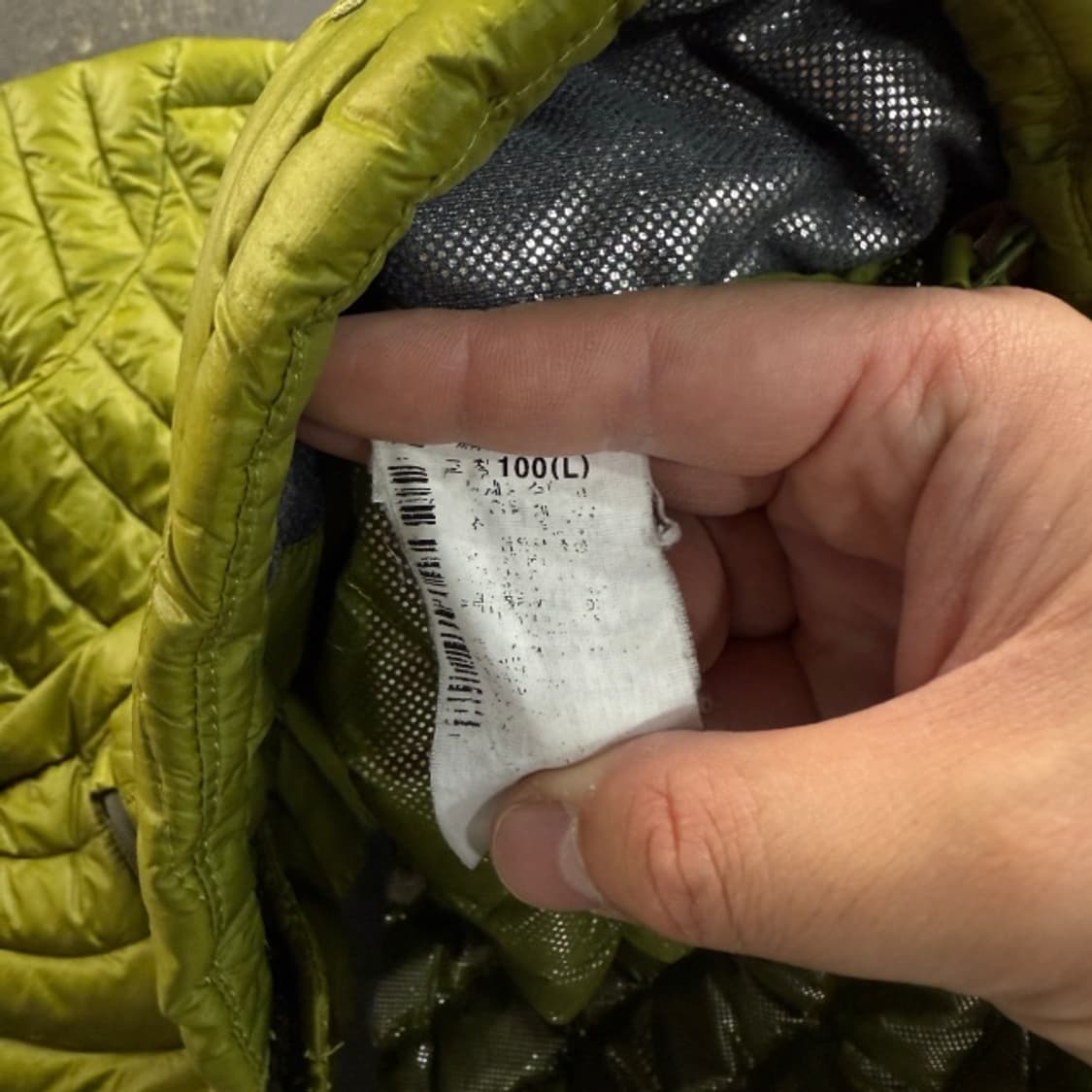 100 콜럼비아 경량패딩 상품이미지5