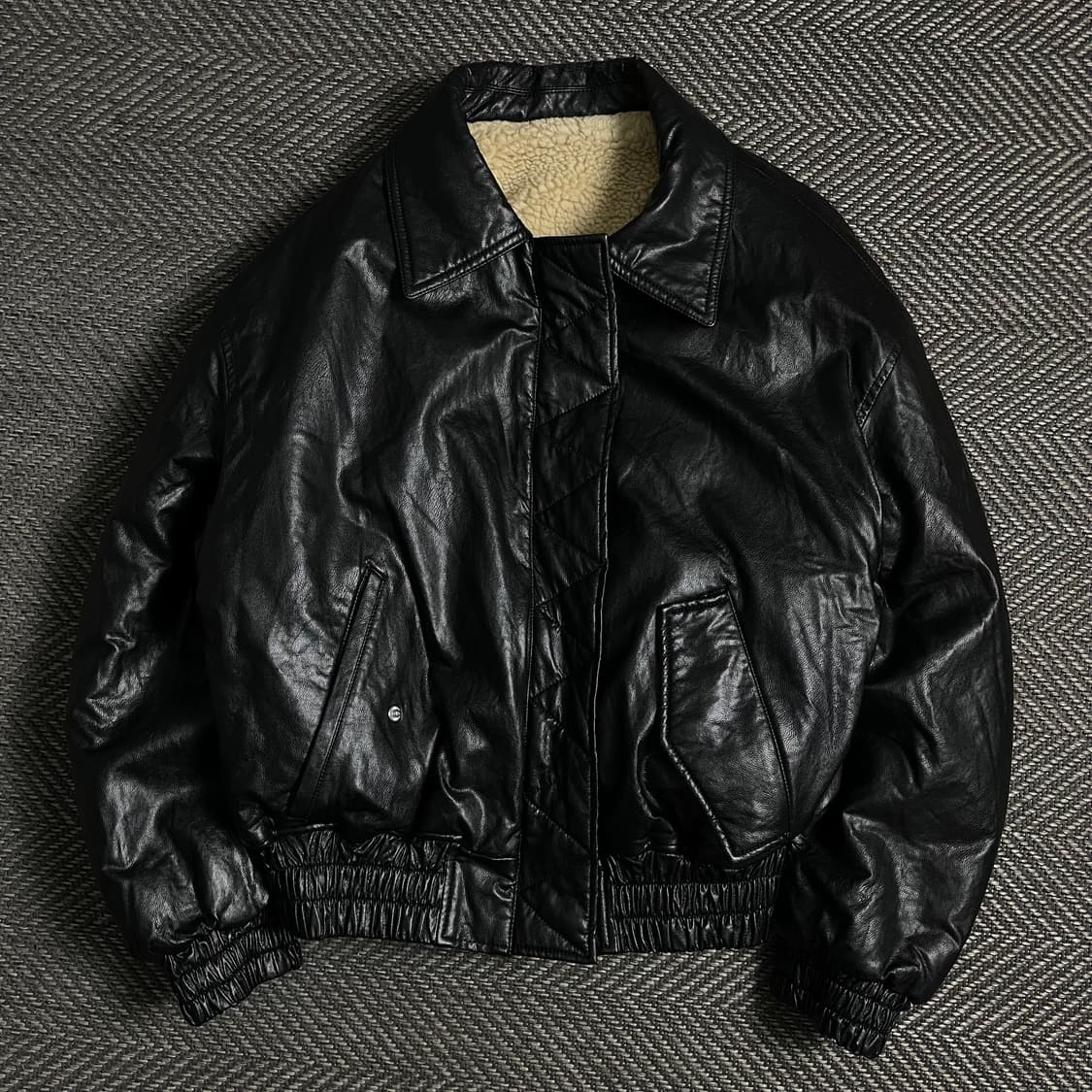 쥬시쥬디 우먼스 리버시블 가죽×플리스 크롭 쉐르파 레더자켓y 4805 상품이미지1