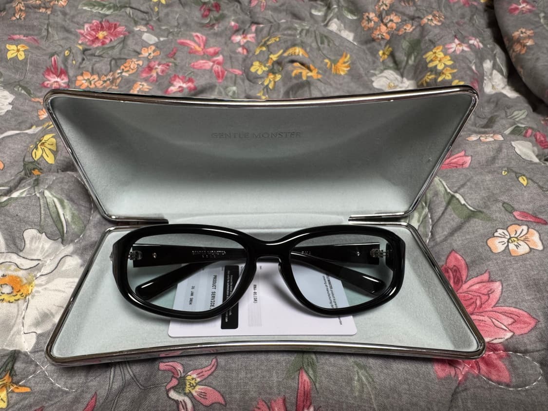 젠틀몬스터 RNA 교환받은 신품 판매합니다 상품이미지1