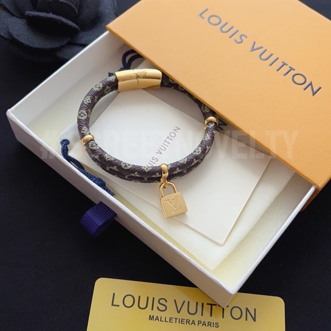 킵 잇 트와이스 모노그램 팔찌 풀박스 상품이미지1