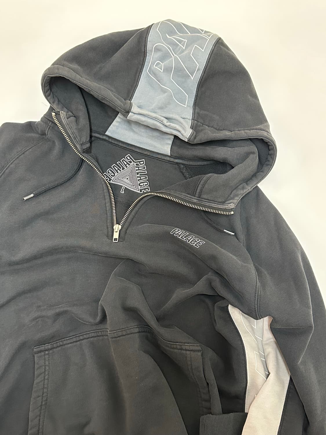 [L]팔라스(PALACE) 배색 후드티 네이비 상품이미지3