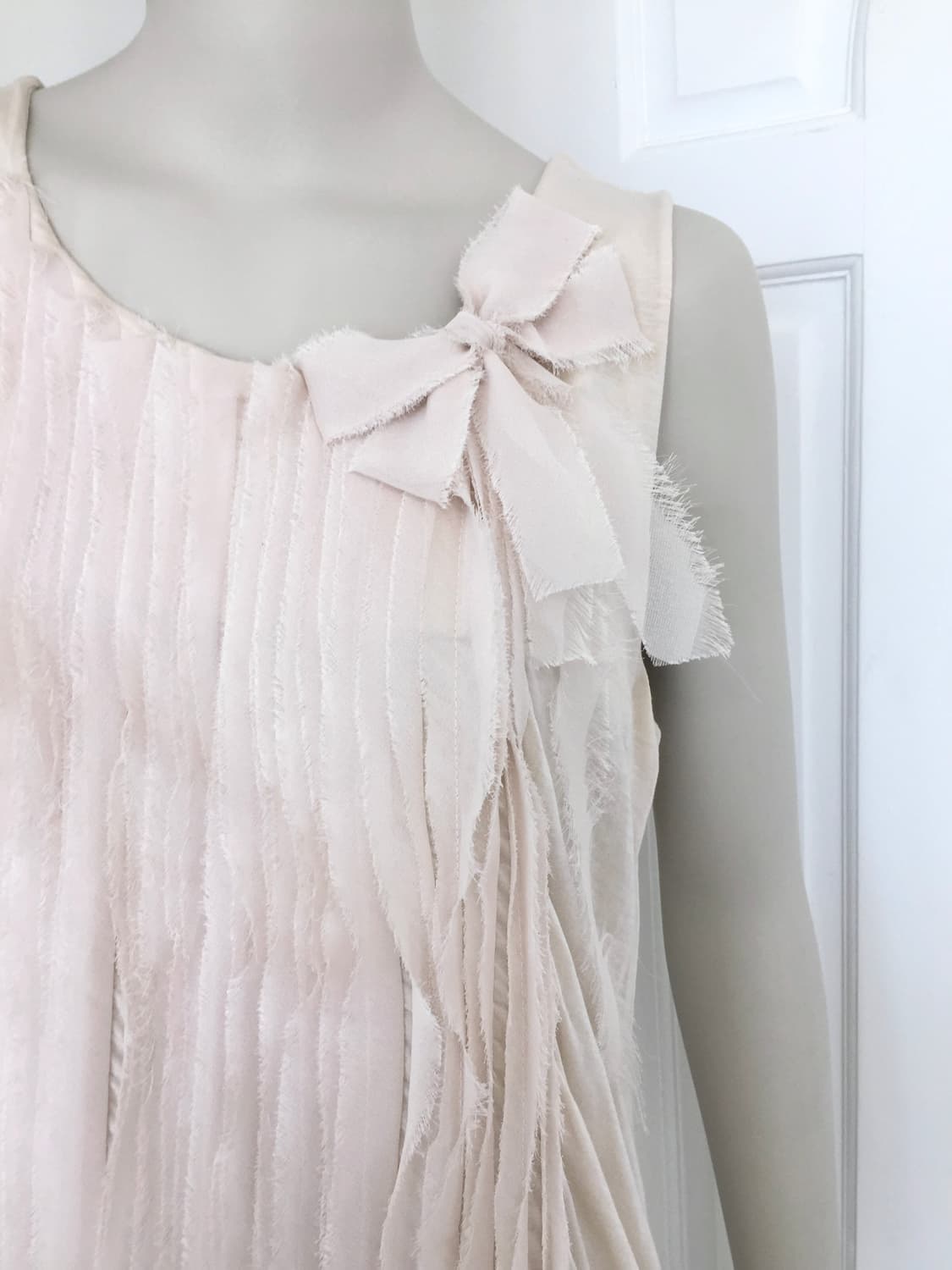 Rough Pintuck Bow Point Beige Top 상품이미지2