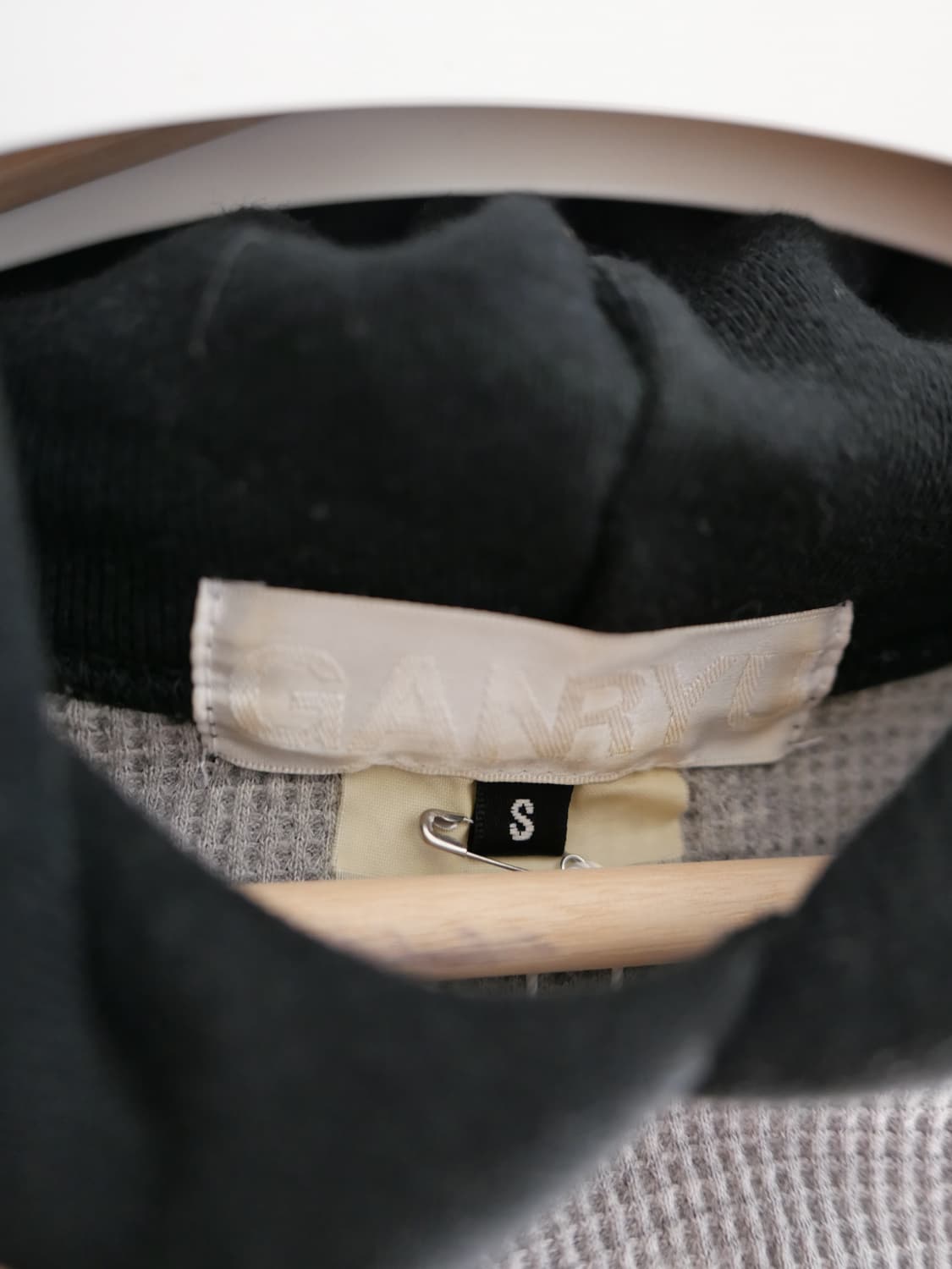 꼼데가르송 간류 래글런 후드티 상품이미지4