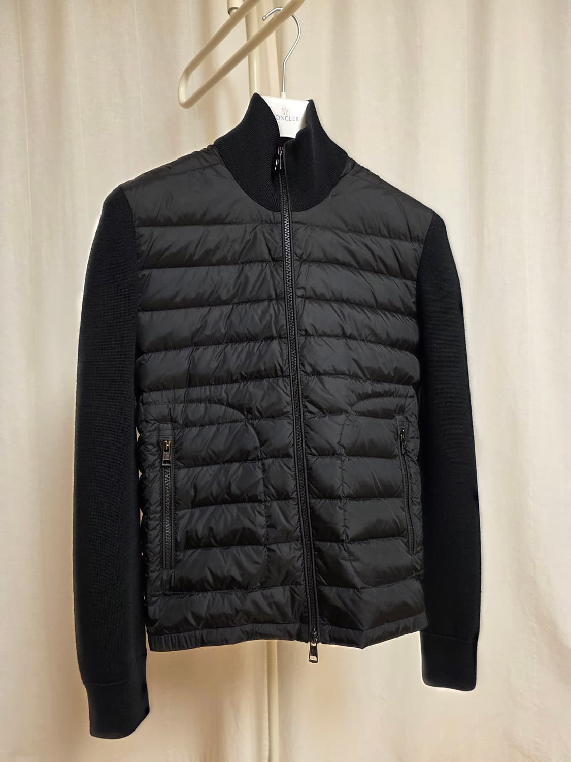 [새상품급] 몽클레어 니트 패딩 김현우 트리콧 S사이즈 상품이미지1