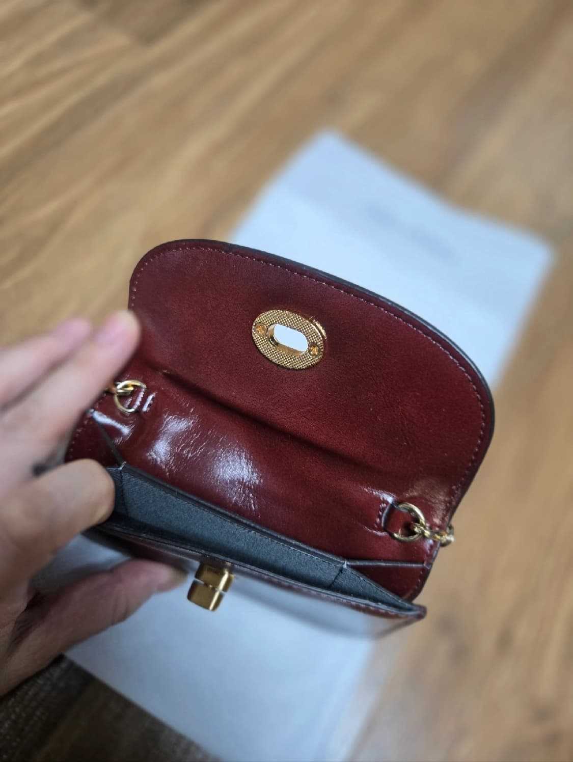 러브참 비키 체인 월렛백 - 자주색 [정품 미사용] 상품이미지3