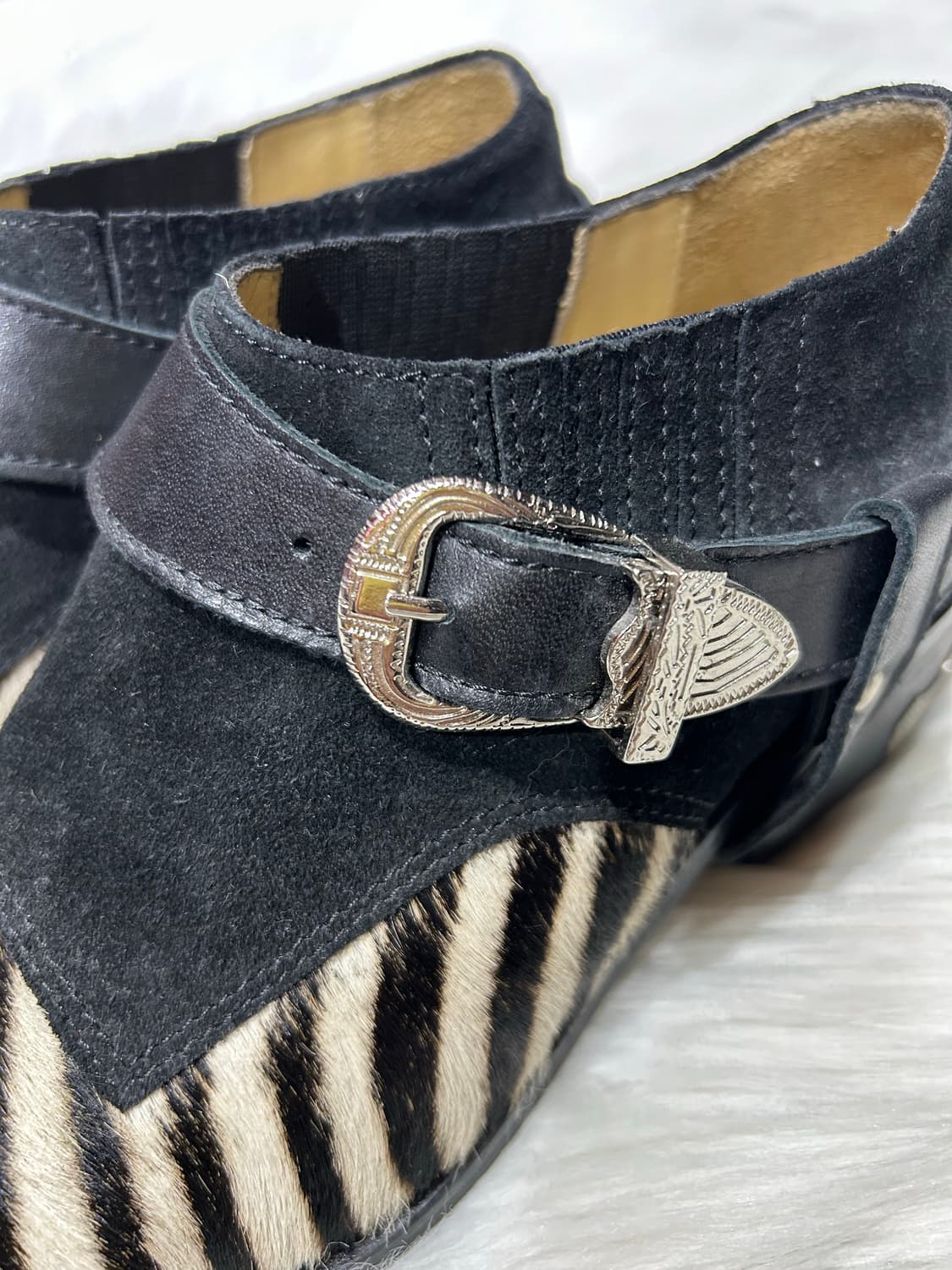 toga pulla shoes 토가 풀라 송치 버클 디테일 구두 상품이미지4