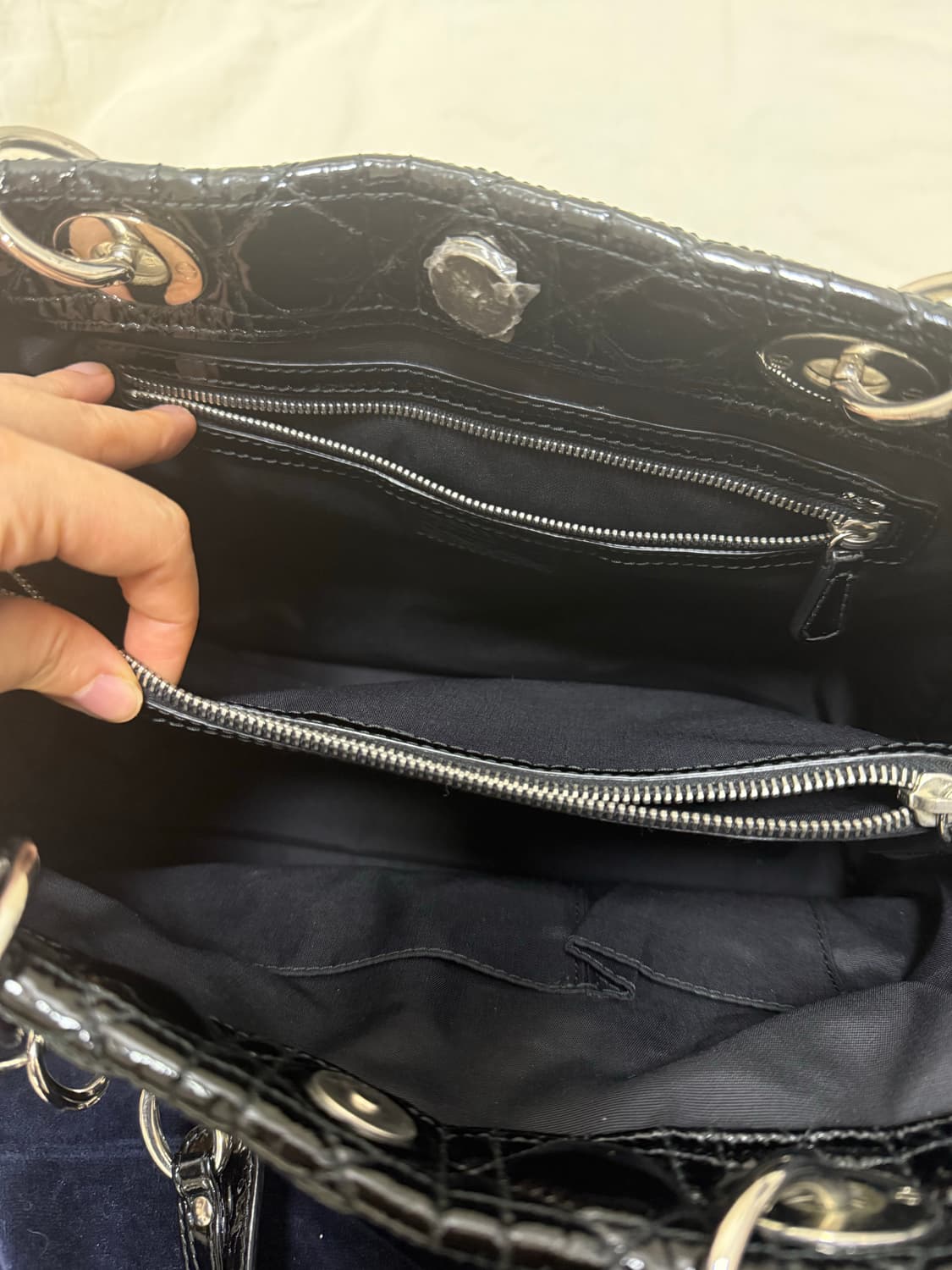 디올 까나쥬 패이던트 체인 숄더백 상품이미지7