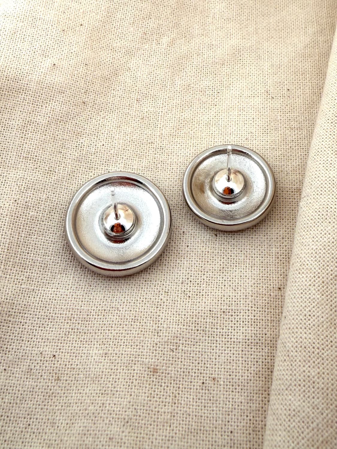 2021p / 샤넬 정품 버튼 리싸이클 이어링 상품이미지7