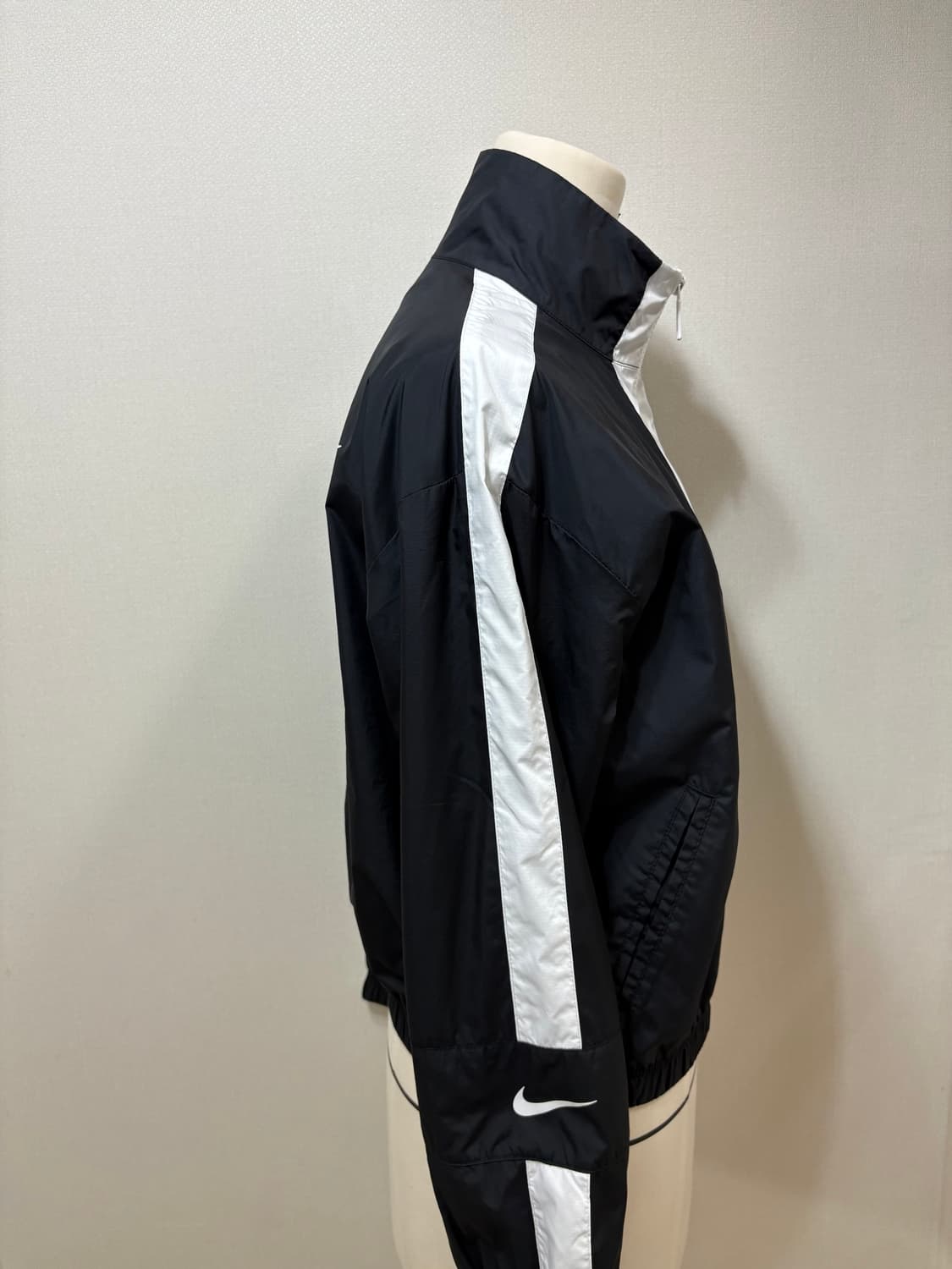 나이키 nike 바람막이 S 상품이미지2