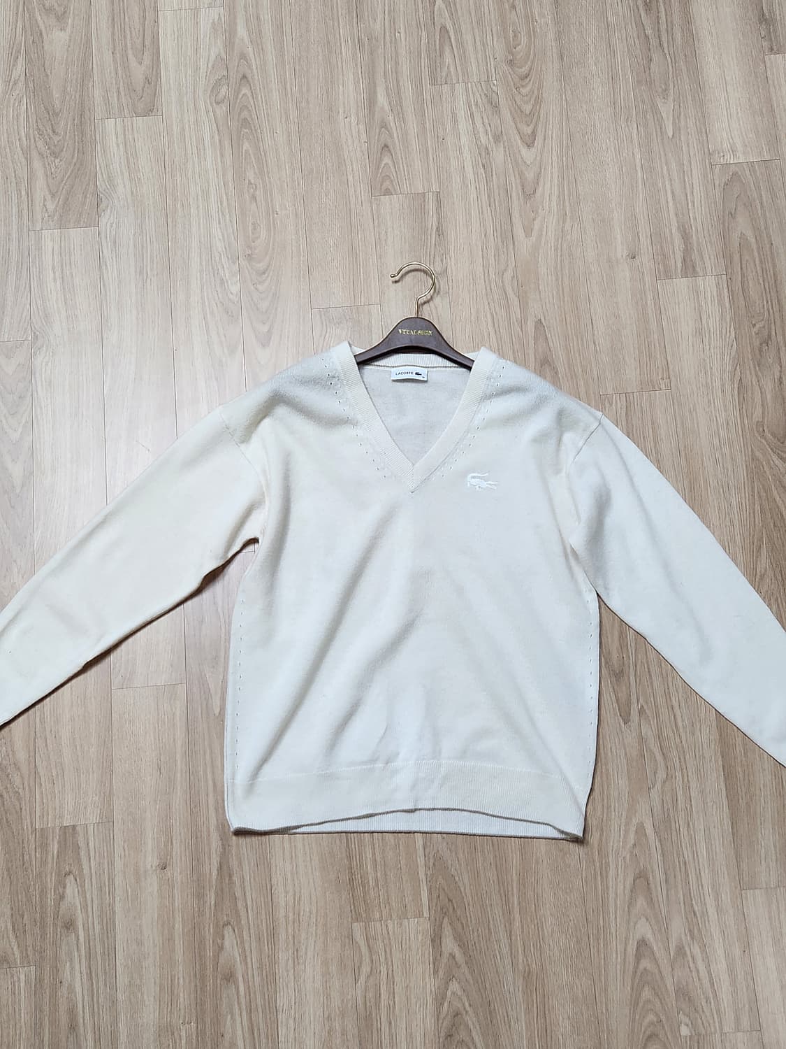 (새상품)라코스테 브이넥 스웨트 AF2405 상품이미지1