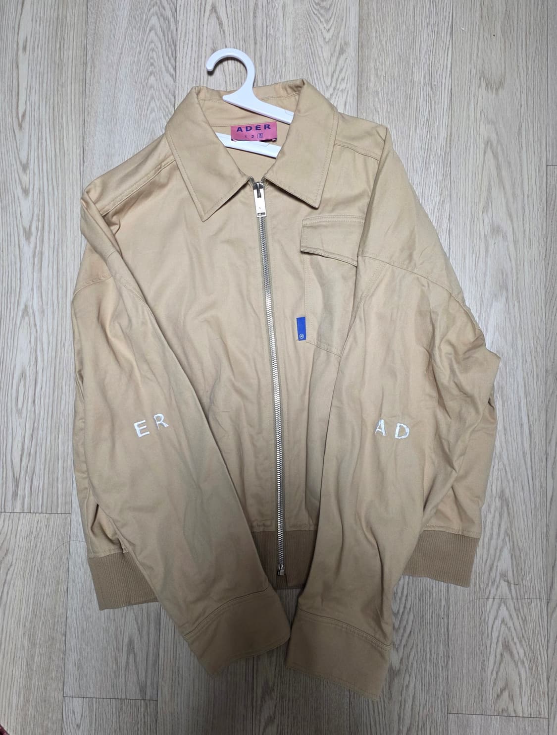 A3] 아더에러 ash line

jacket blue | 카멜 상품이미지2