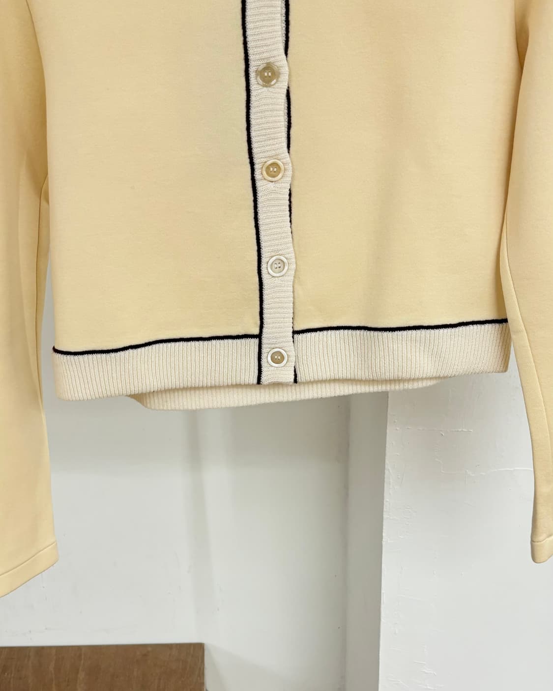마르니 크림 베이지 크롭 니트 가디건 상품이미지5