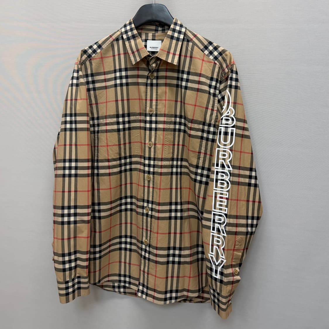 버버리 CAMERSON 로고 프린트 포플린 셔츠 ( 100~105 ) 상품이미지3