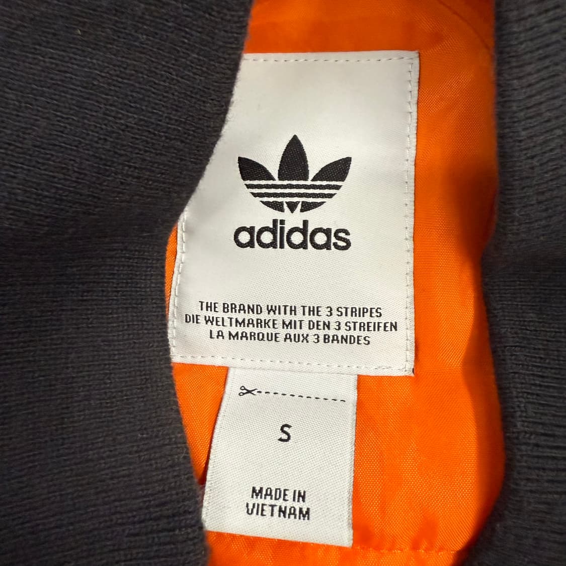 아디다스 블랙 숏패딩  상품이미지5