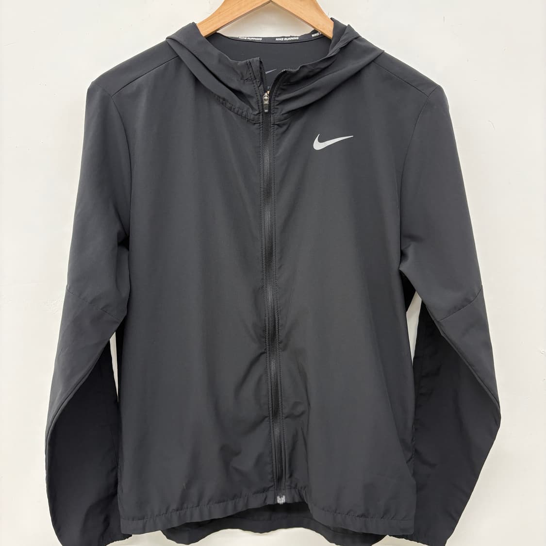 나이키 블랙 런닝 후드 바람막이 공용 M 상품이미지2