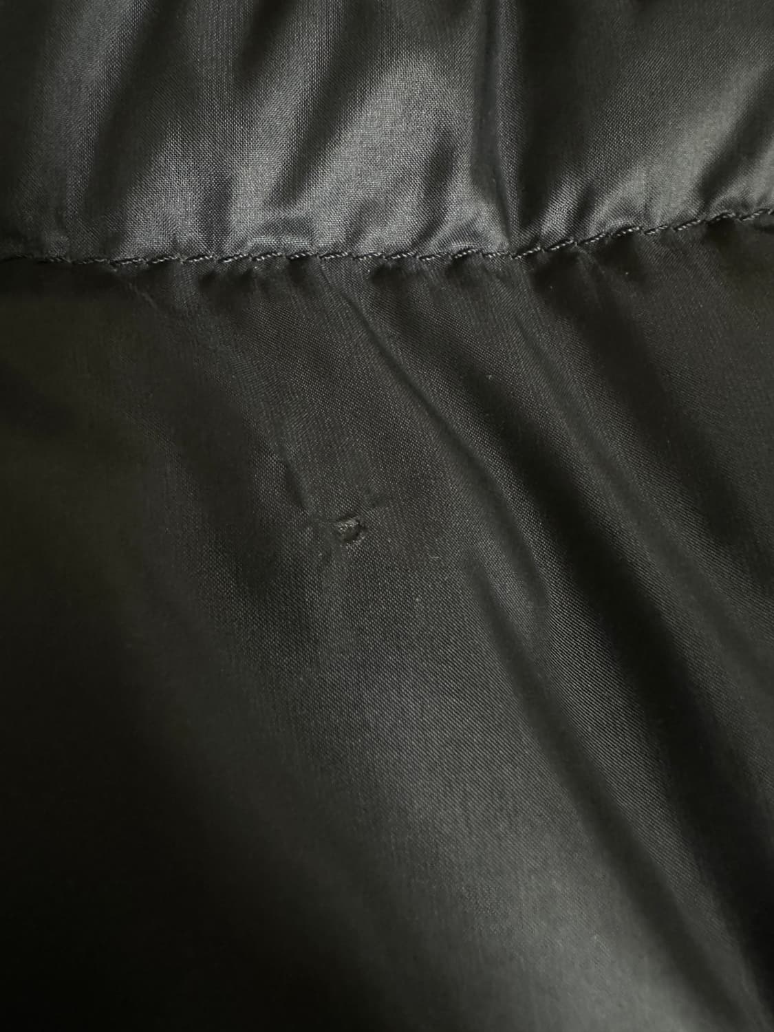 몽클레어 24FW 트리콧 니트 후드 가디건 패딩 XL 상품이미지7