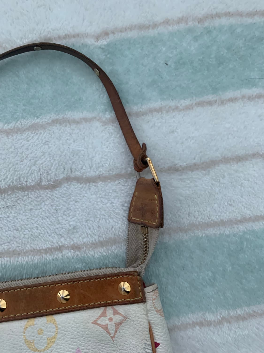 루이비통 멀티 포치 화이트 정품 가방  상품이미지5