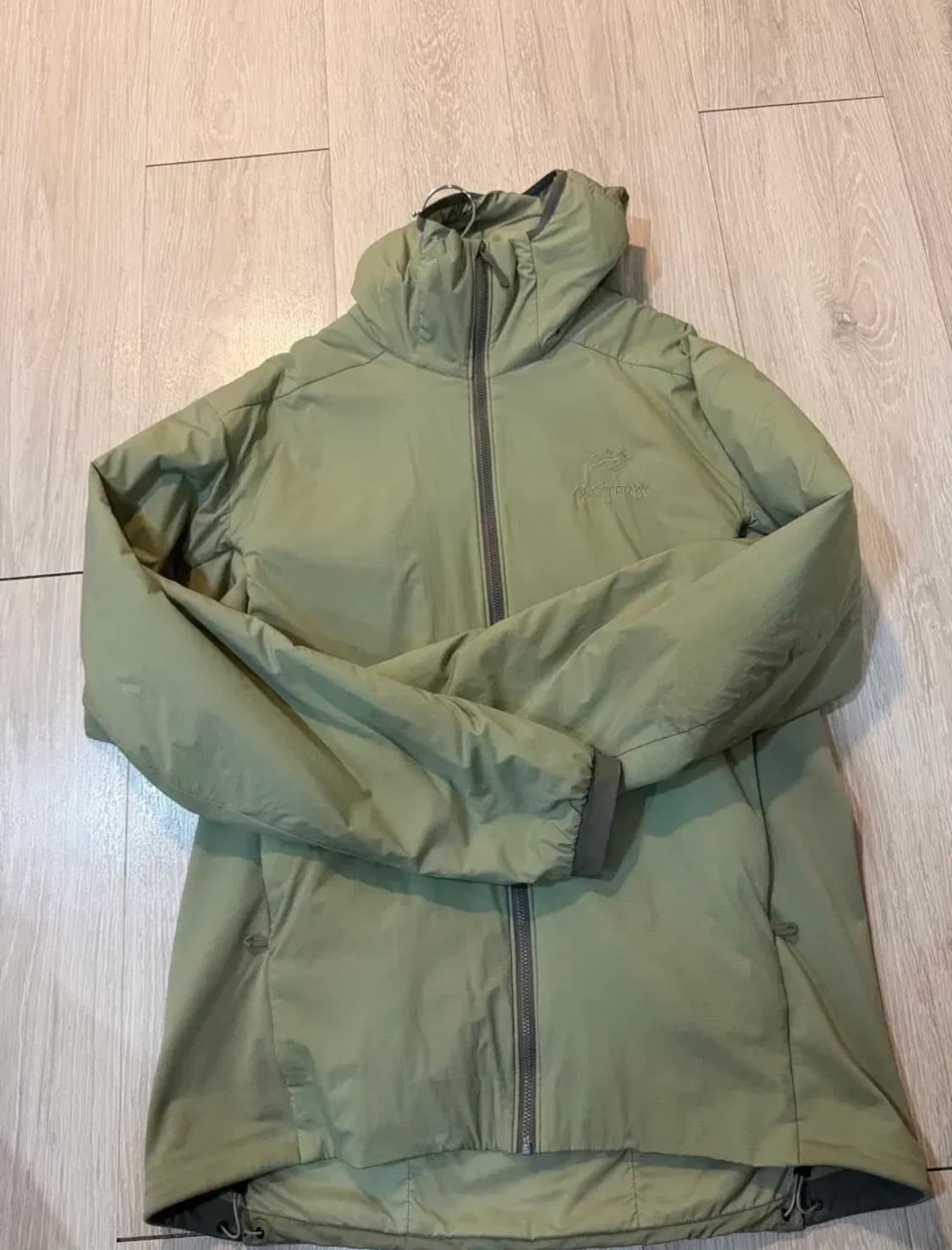 아크테릭스 아톰 클로리스 L 상품이미지1