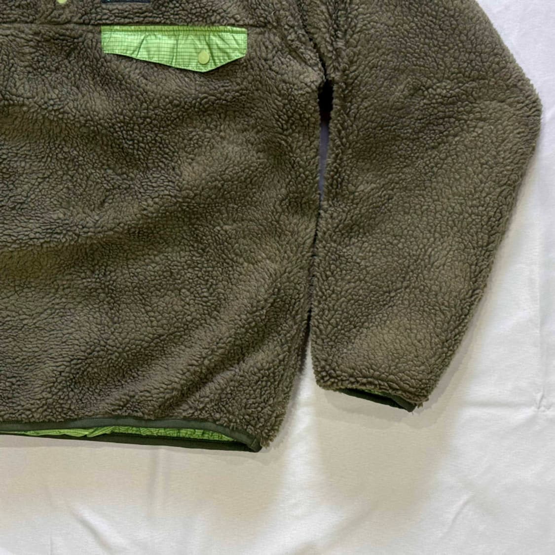 [S] 파타고니아 빈티지 글리세이드 리버시블 딥파일 신칠라 카키/그린 상품이미지3