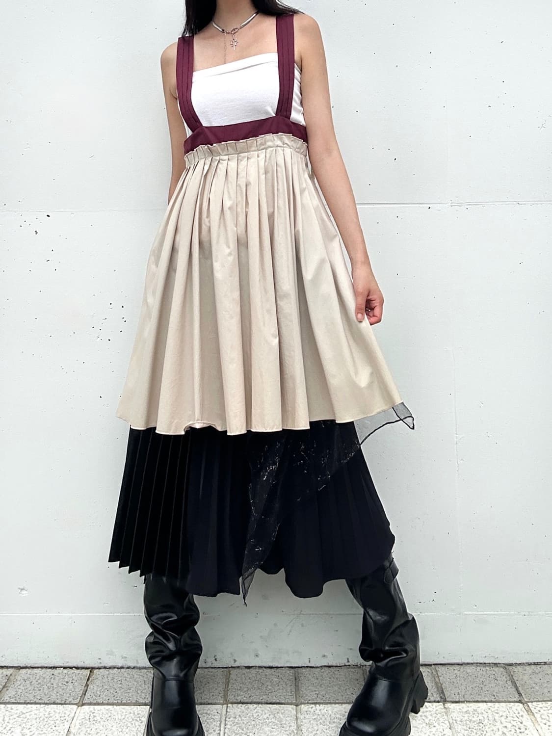 2 color pintuck detail sleeveless ops  상품이미지7