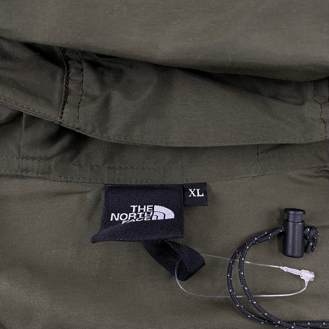 노스페이스 일본판 자수 스몰 로고 카키 패커블 바람막이 (105) 상품이미지5