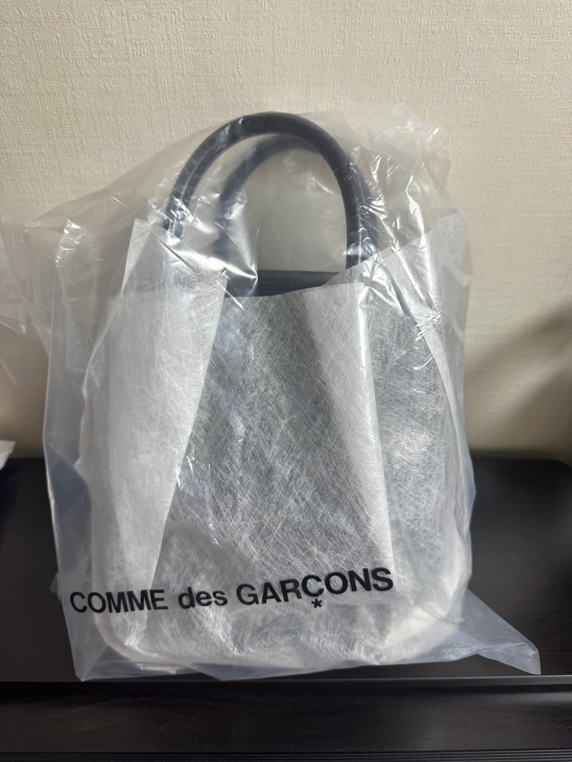 꼼데가르송 프릴백 상품이미지1