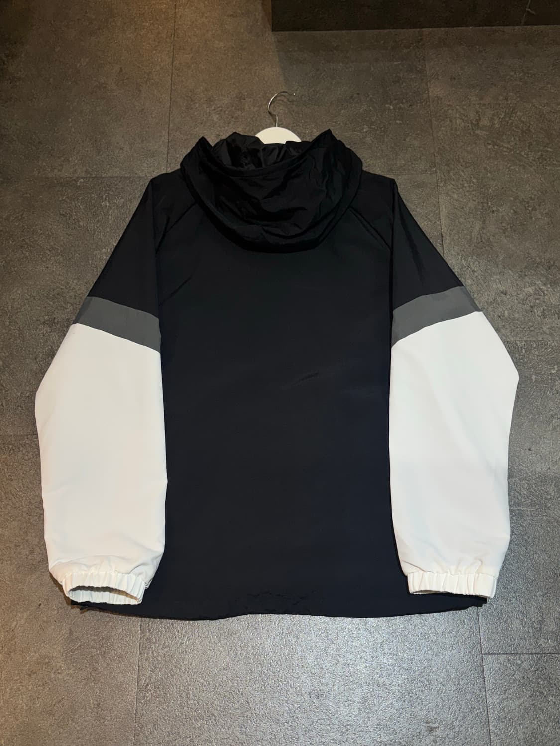 다이나핏 바람막이 잠바 XL 상품이미지3